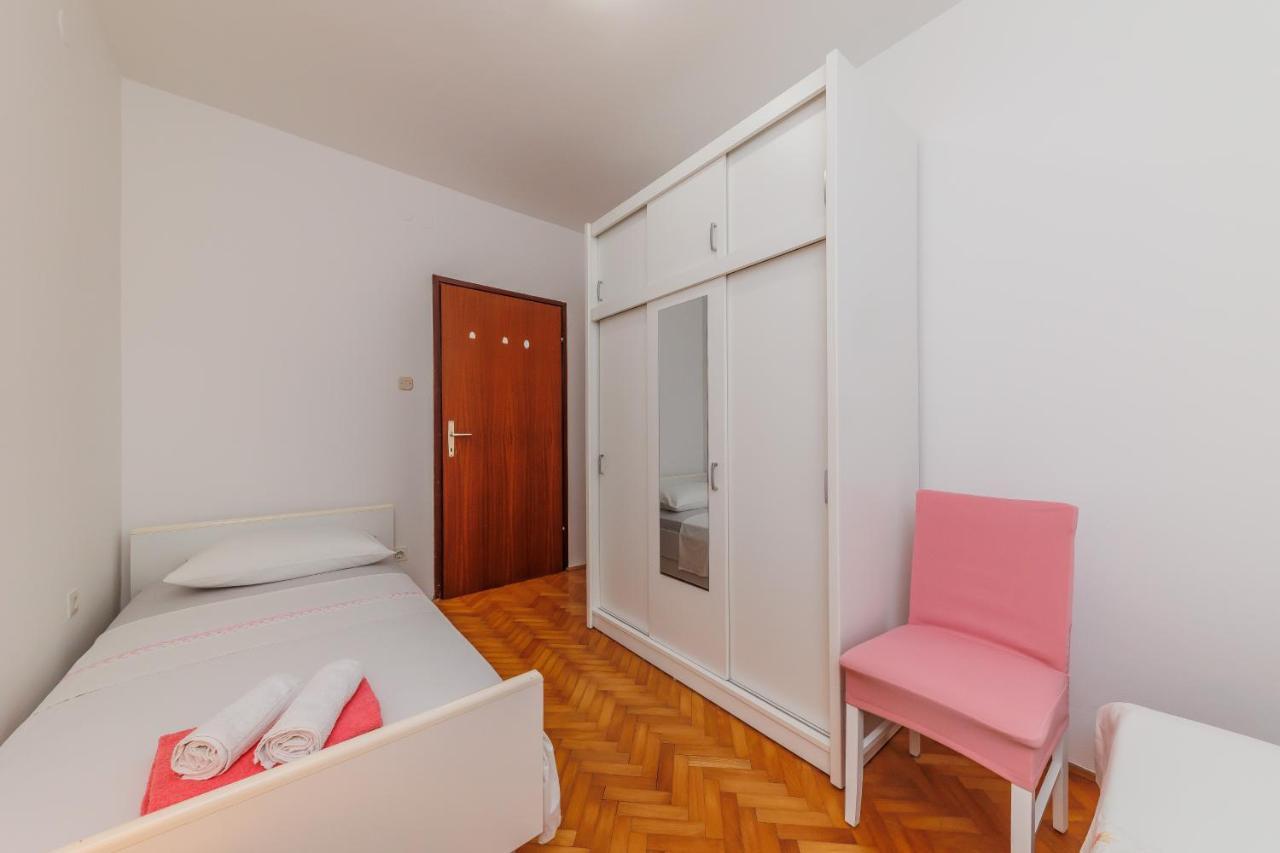 Apartament Apartman Mali Jure Kaštela Zewnętrze zdjęcie