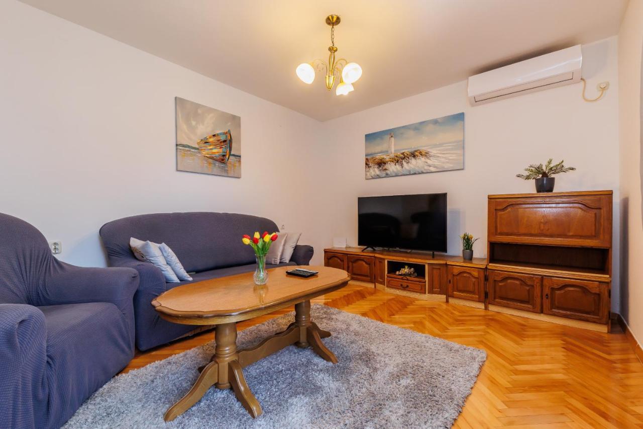 Apartament Apartman Mali Jure Kaštela Zewnętrze zdjęcie